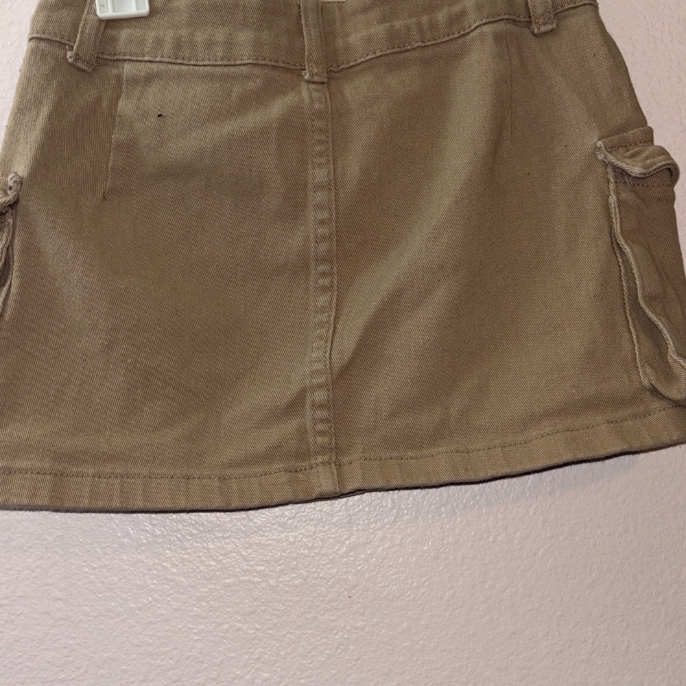 Woman’s Beige Cargo Pocket Mini Skirt, Size S - Picture 3 of 10